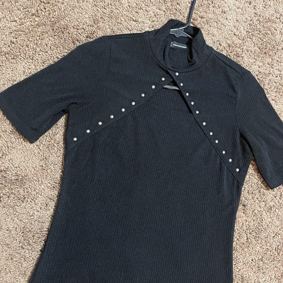 SOLD Black Ribbed Top - Picture 4 of 4